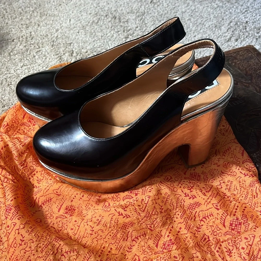 Simone Rochas - Picture 4 of 4